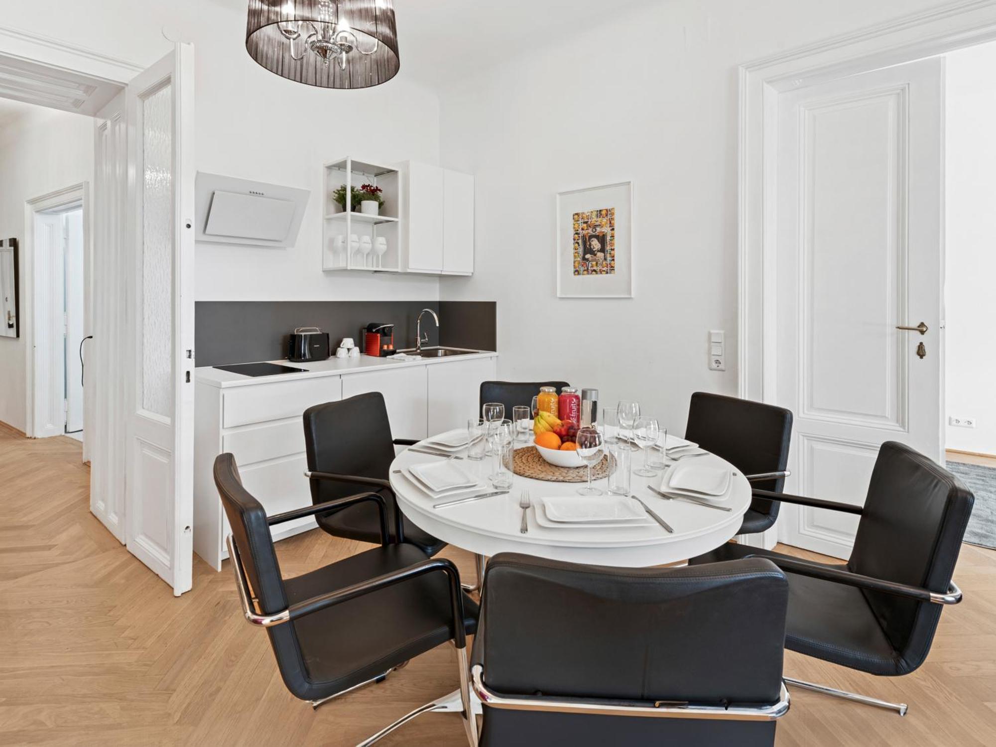 Sky9 Center Apartment Wien